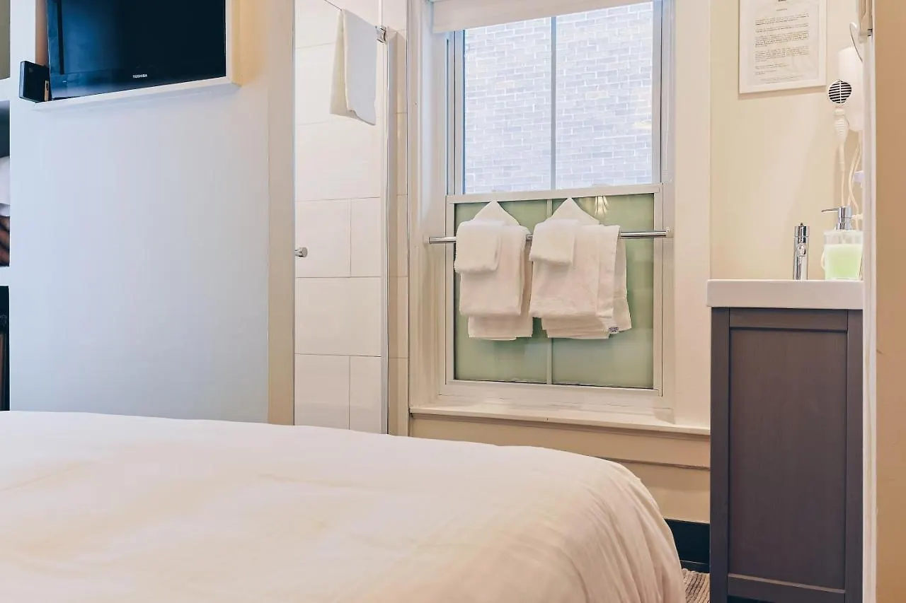 Inn Auberge Aux Deux Lions Quebec City