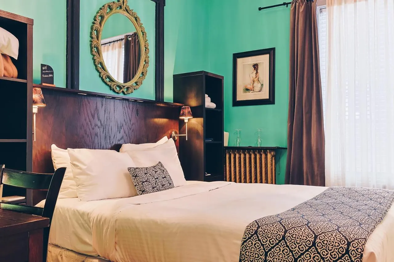 Auberge Aux Deux Lions Quebec City 3*,